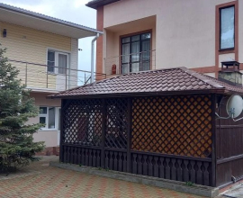 Геленджик ( Толстый мыс)  У Натальи. До моря 20 минут.