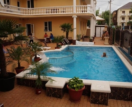 Кабардинка  Гостевой дом Нателла с бассейном  и рестораном