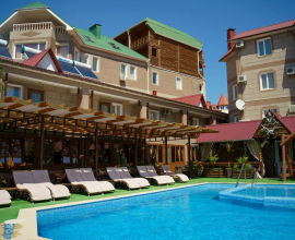 Гостевой дом «УЮТ»  Судак