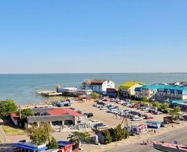 Азовское море Ейск   ВСО Водник  море 20 метров от моря
