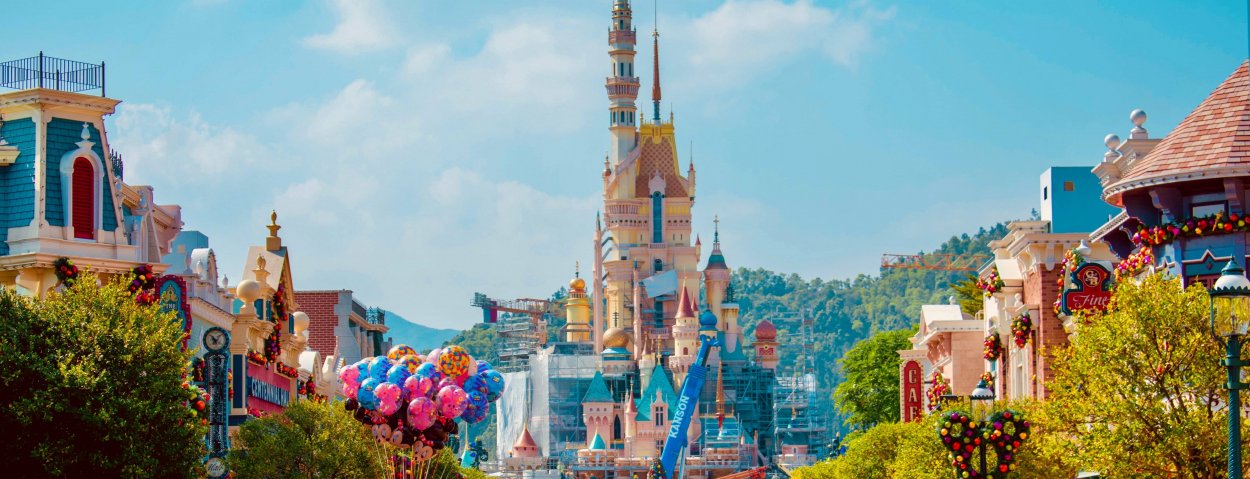 Нюрнберг - Париж (2 дня) - Диснейленд -  Ротенбург-на-Таубере - Прага -  аквапарк 