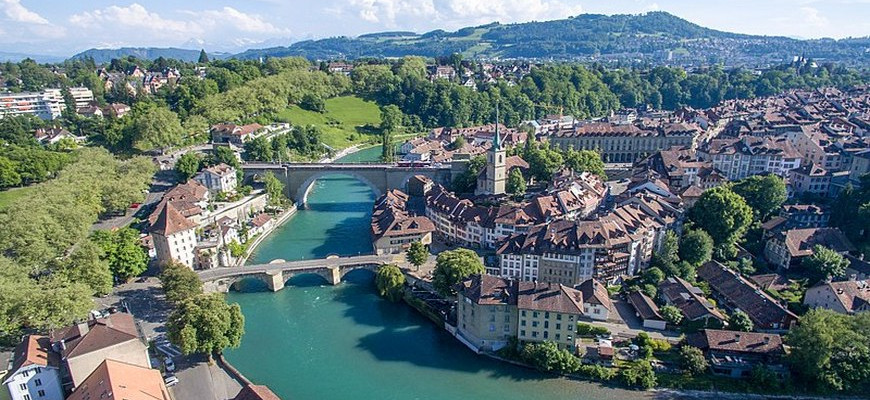 Лазурная гладь озер Швейцарии и Италии!!!  Минск – Прага –  Страсбург – Берн – Люцерн - Женева – Швейцарская ривьера (Лозанна, Веве,  Монтре) - озеро Комо – Милан – Триест – Братислава - Минск  Визовая поддержка