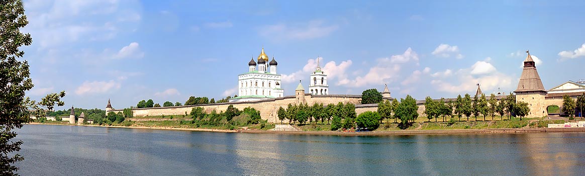 Псков и Пушкинские горы